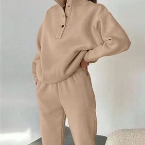 Relaxed Cream Sweatpants & Pullover Set